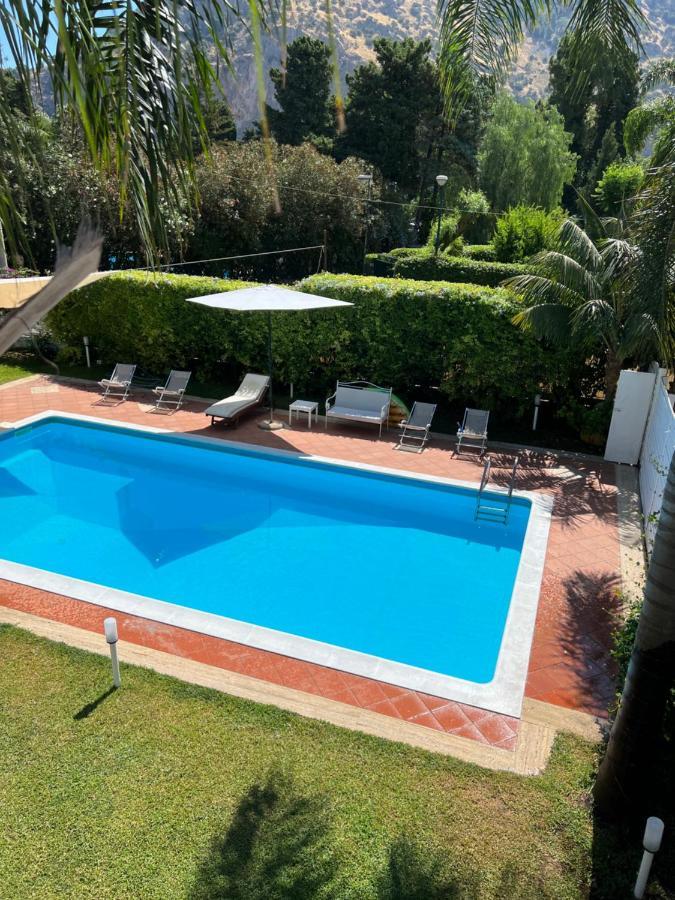 Villa Losanna Mondello Bagian luar foto