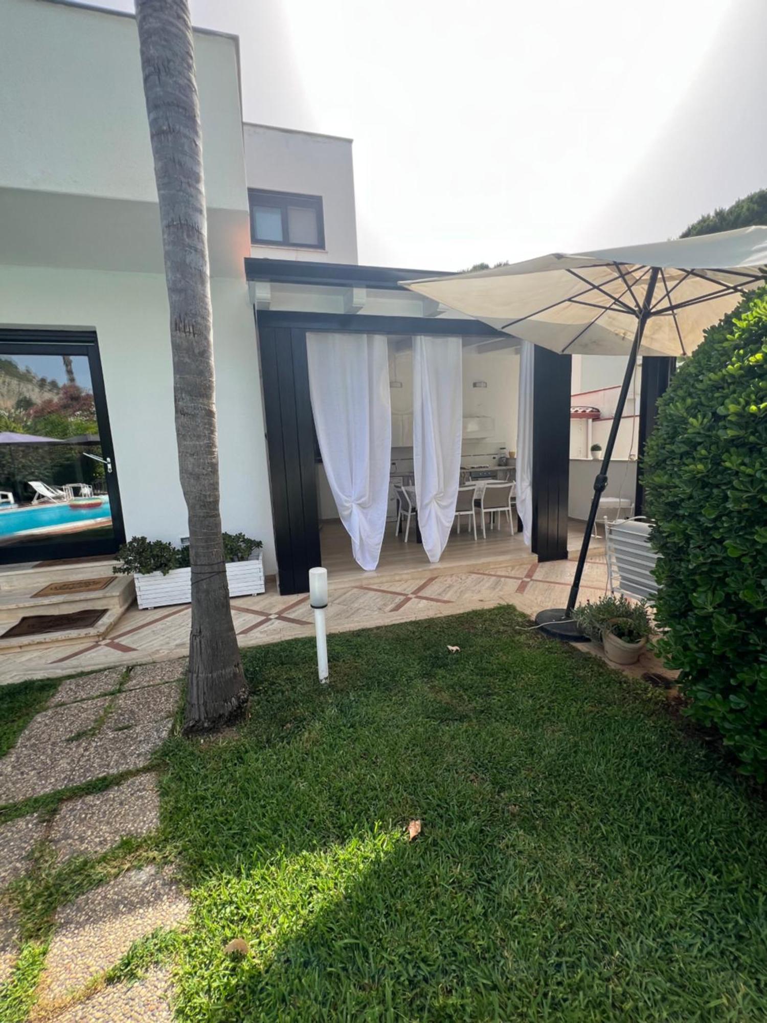 Villa Losanna Mondello Bagian luar foto