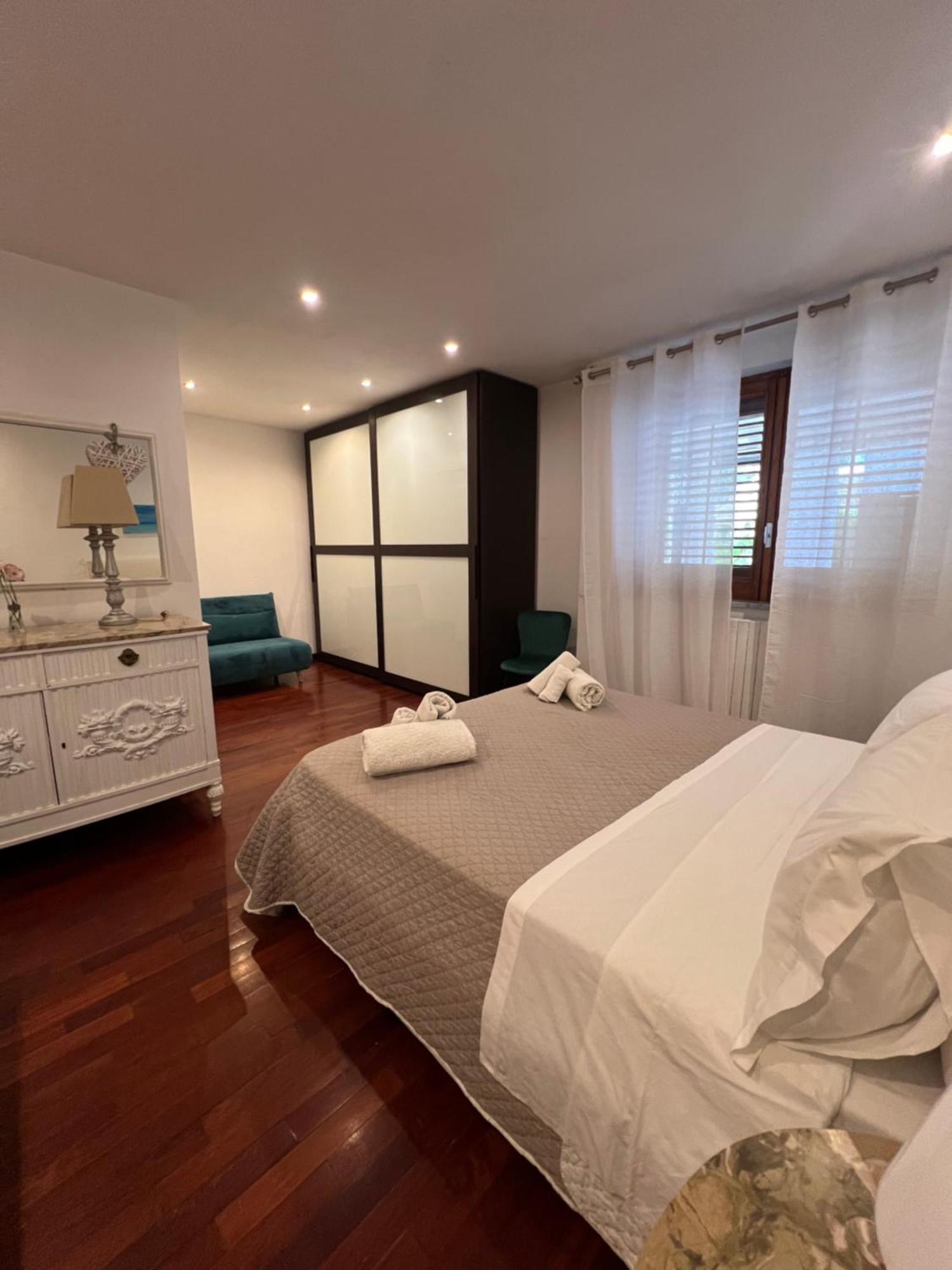Villa Losanna Mondello Bagian luar foto